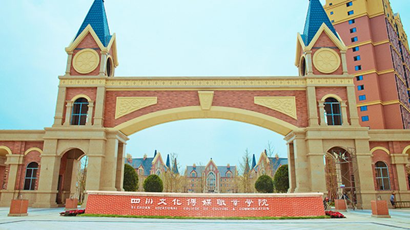 影视后期剪辑软件：易用性与功能性的平衡之道